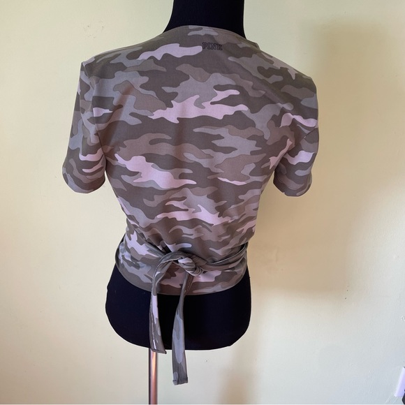 PINK VICTORIAS SECRET GREEN CAMOUFLAGE WRAP TOP SIZE MEDIUM - Picture 2 of 5